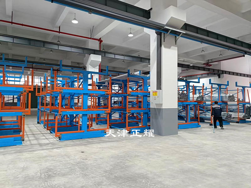 管材貨架系統(tǒng)實現(xiàn)小空間大存儲立體擺放的目標(biāo)