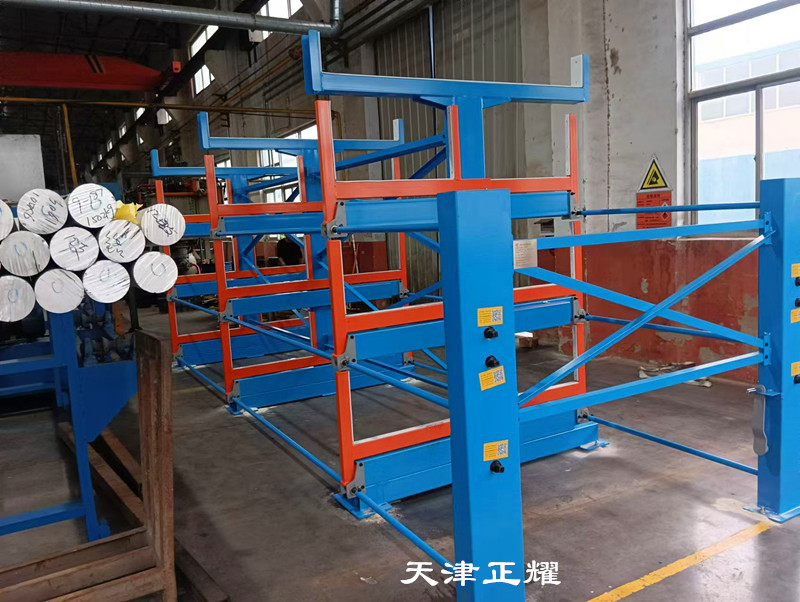 伸縮式棒料貨架實現(xiàn)了棒料的立體化、高密度存儲