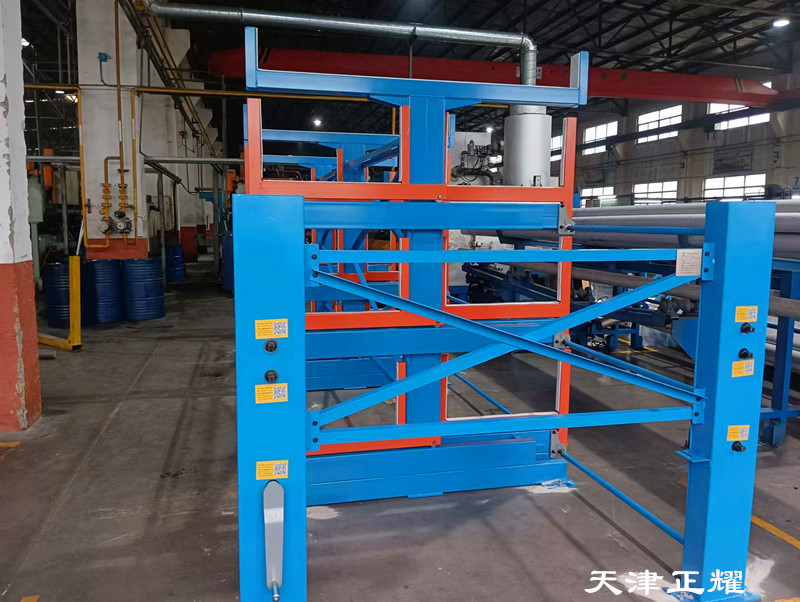 伸縮式棒料貨架實現(xiàn)了棒料的立體化、高密度存儲