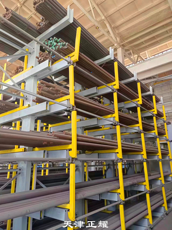 伸縮式懸臂結(jié)構(gòu)的圓鋼貨架高效快捷的存取方式