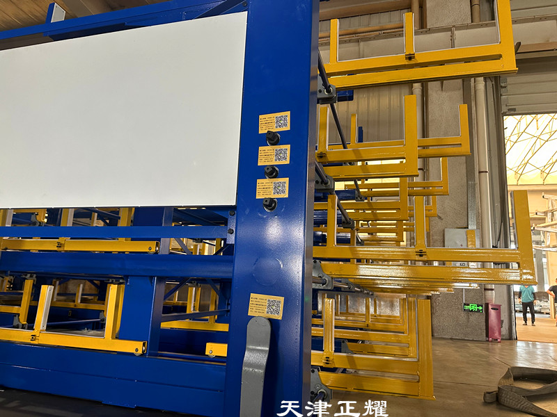 伸縮式懸臂貨架以其高效、便捷、安全特點(diǎn)