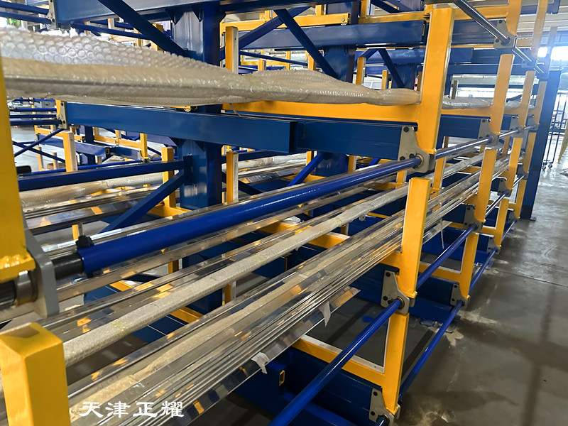 一款存放長料的六層、12個(gè)貨位的伸縮式懸臂貨架