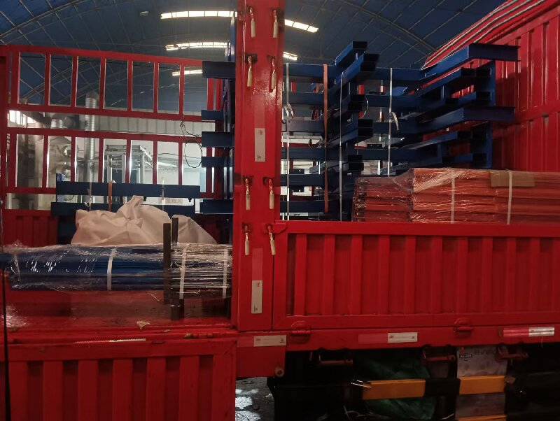 伸縮式懸臂貨架裝車發(fā)貨天津寶坻