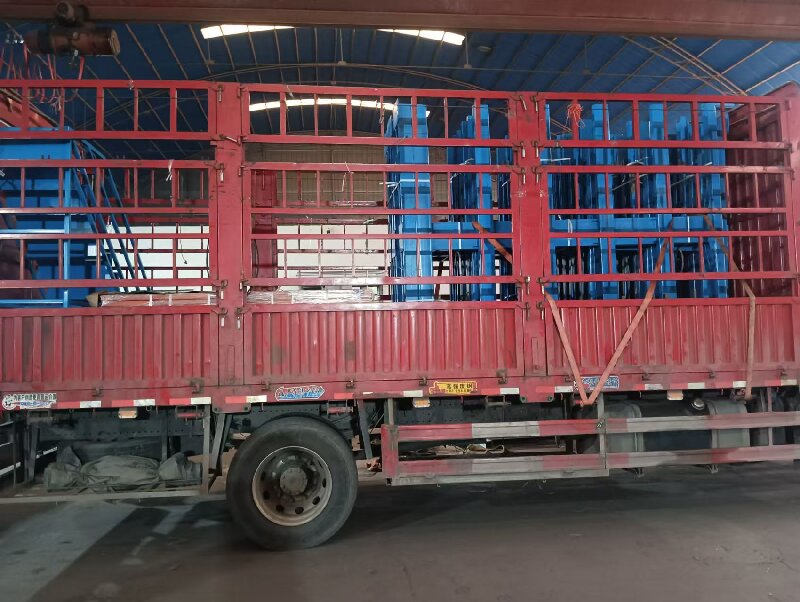 鋼材貨架裝車發(fā)貨浙江臺(tái)州立體存儲(chǔ)省空間存取方便