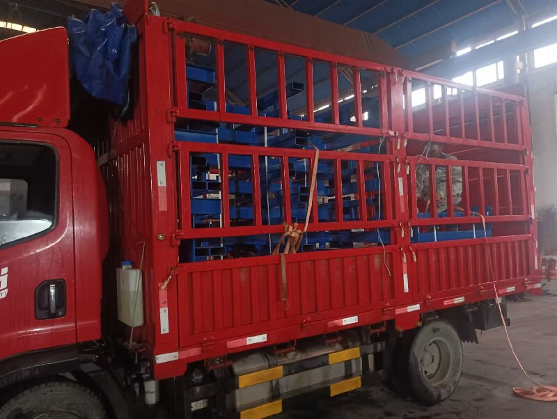 伸縮式懸臂貨架裝車發(fā)貨天津寶坻
