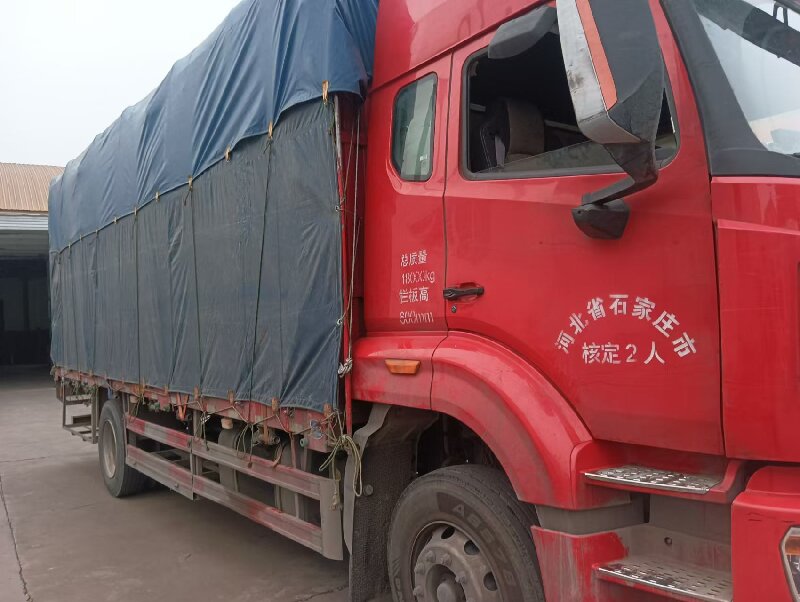 鋼材貨架裝車發(fā)貨浙江臺(tái)州立體存儲(chǔ)省空間存取方便