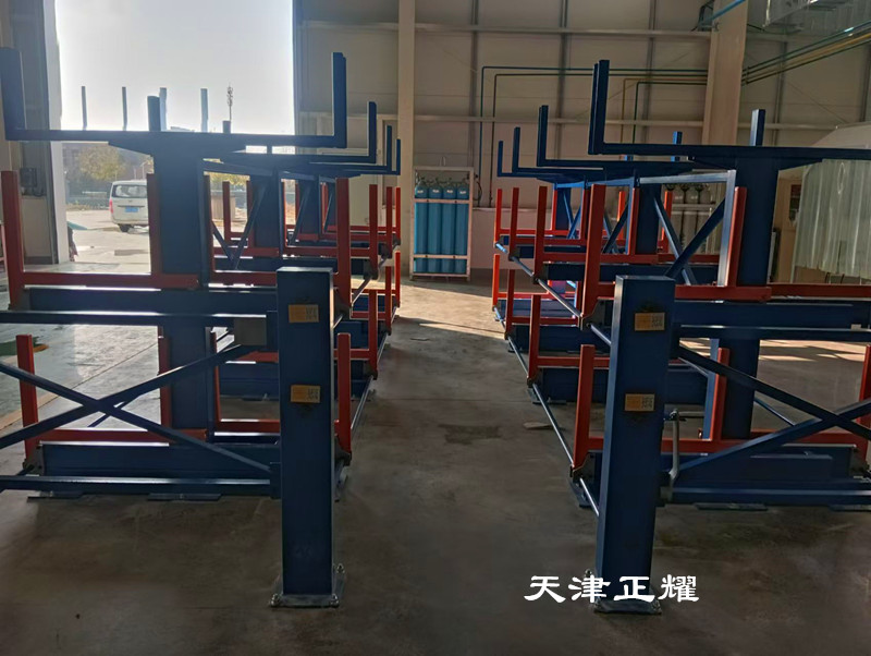 伸縮懸臂貨架吊車存取方便快捷省時(shí)省力省成本