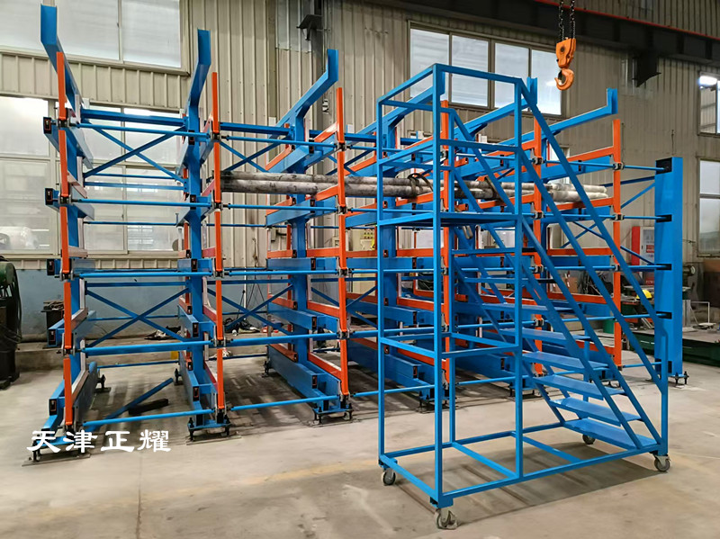 伸縮懸臂貨架總存儲量70噸