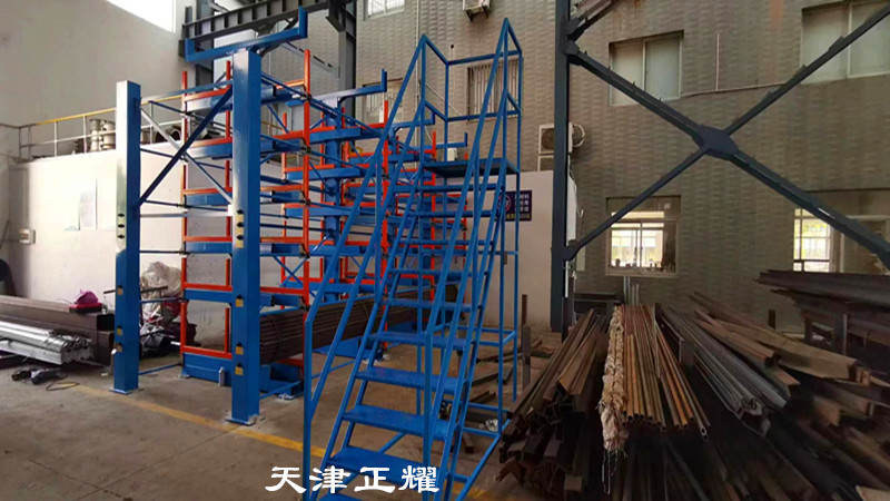 型材上架存儲新方式伸縮式型材貨架省空間提高存儲量