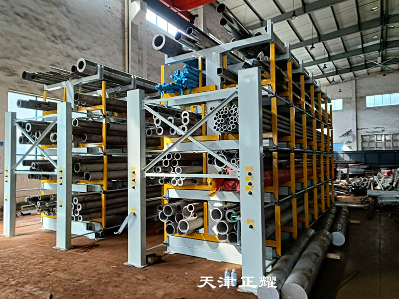 伸縮式貨架在鋼管存儲(chǔ)方面有很高的空間利用率