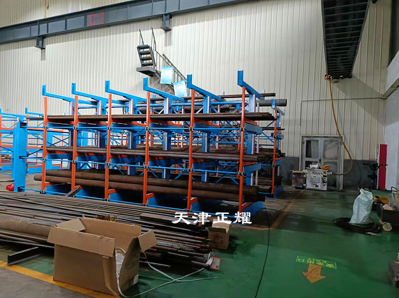 圓鋼懸臂伸縮式貨架提高存儲量便于管理節(jié)省空間