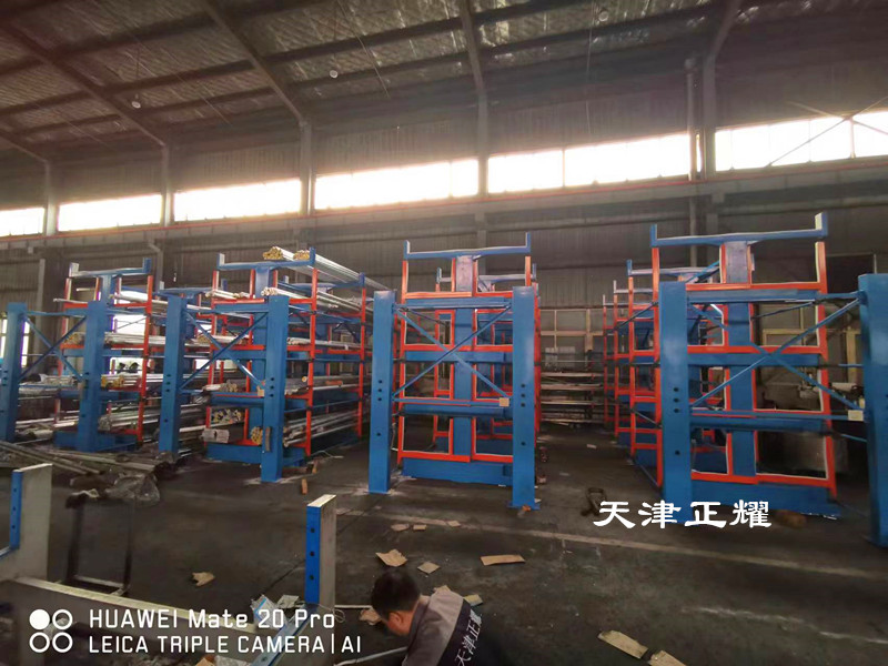 圓鋼懸臂伸縮式貨架提高存儲量便于管理節(jié)省空間