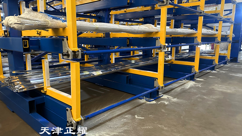 懸臂伸縮式銅排貨架可以人工找料可以燈光揀選找料