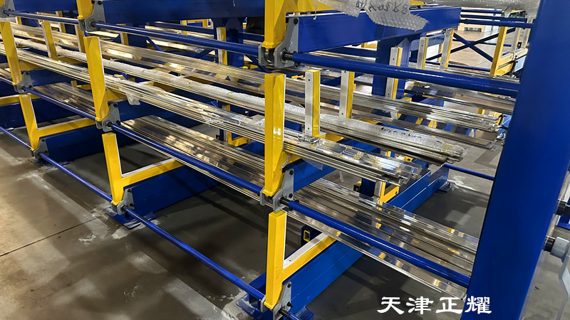 懸臂伸縮式銅排貨架可以人工找料可以燈光揀選找料