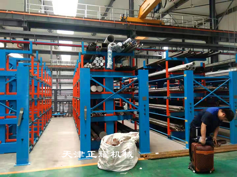 伸縮式懸臂貨架與傳統(tǒng)貨架的不同之處