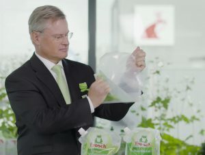 文章1-20 英国蒙迪计划推出100%可以循环利用塑料袋.jpg