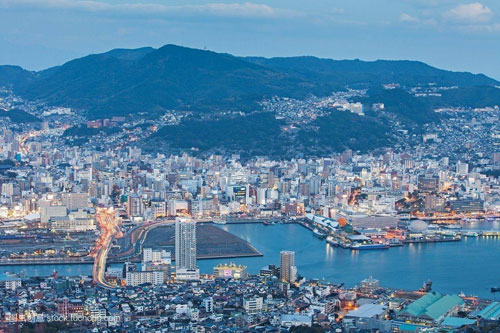 文章101-日本计划2030年前PET瓶全部被回收.jpg